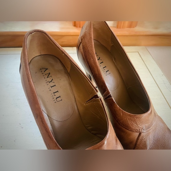 SOLD! Tan Leather Anyi Lu Pumps - Picture 9 of 9
